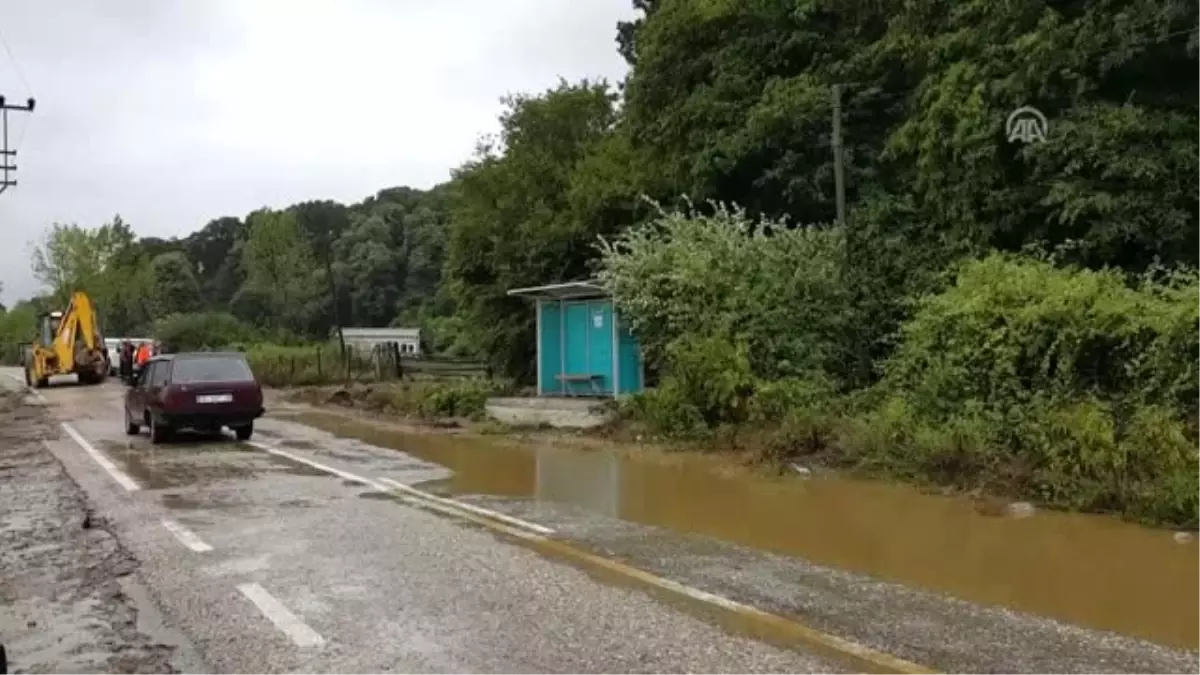 Sağanak Su Baskınlarına Neden Oldu (2)