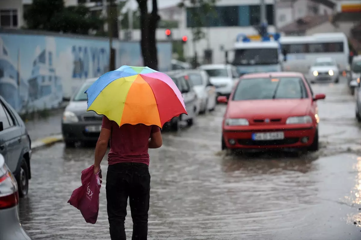 Sakarya ve Kocaeli\'de Sağanak