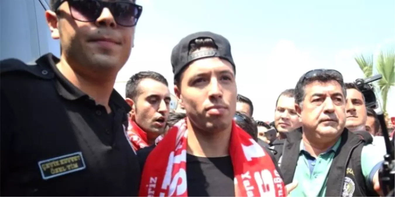 Samir Nasri\'den Türkçe Mesaj