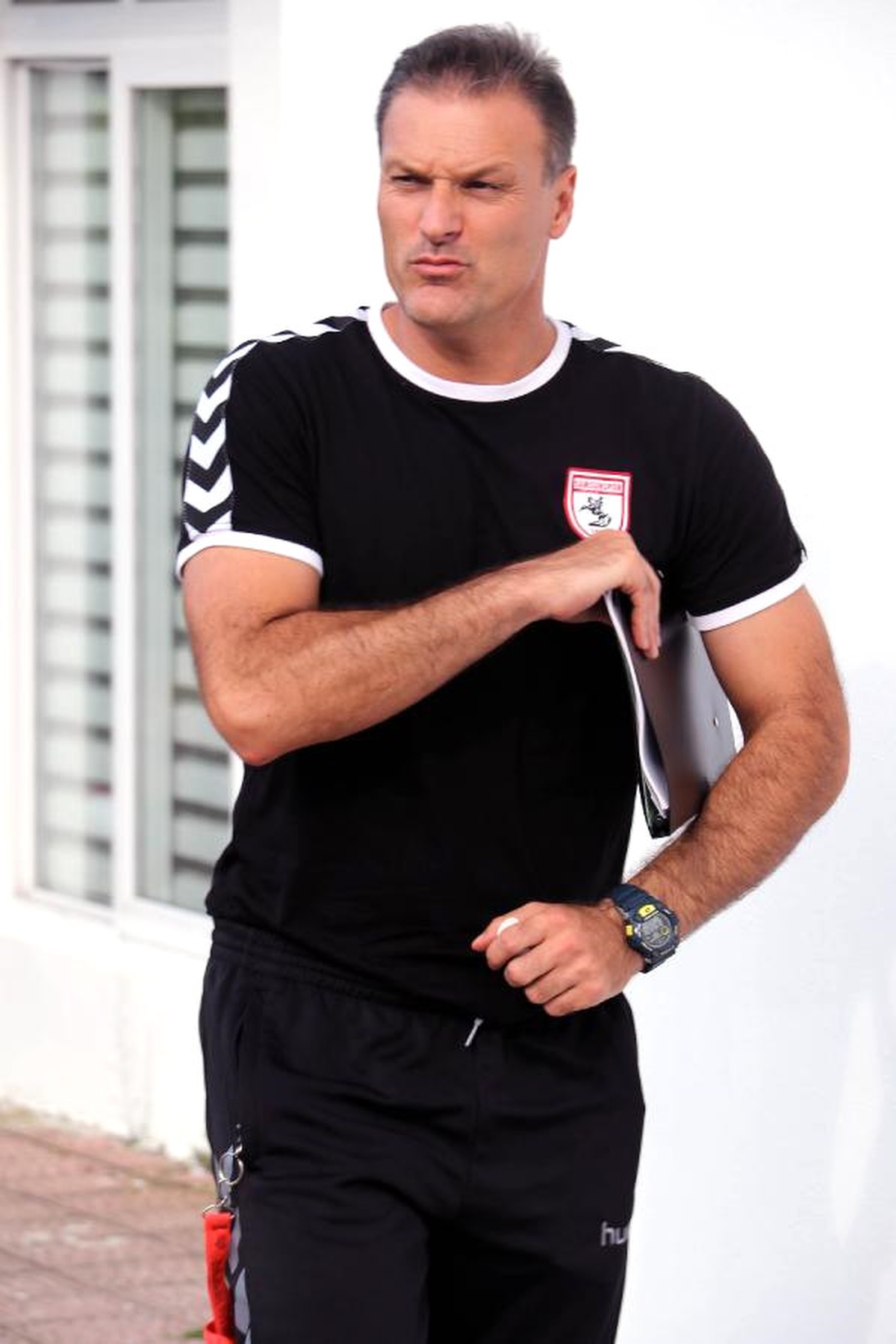 Samsunspor Teknik Direktörü Alpay Özalan: İyi Yönlerimi Örnek Alın