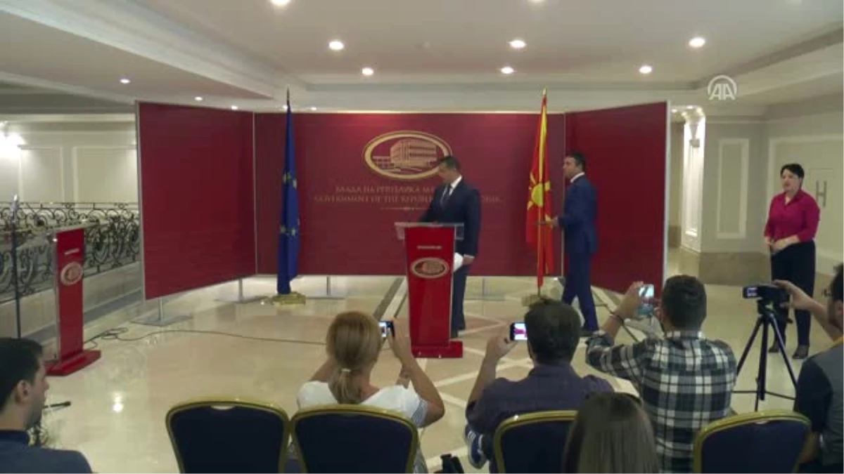 Sırbistan\'ın Makedonya\'daki Diplomatlarını Geri Çağırması