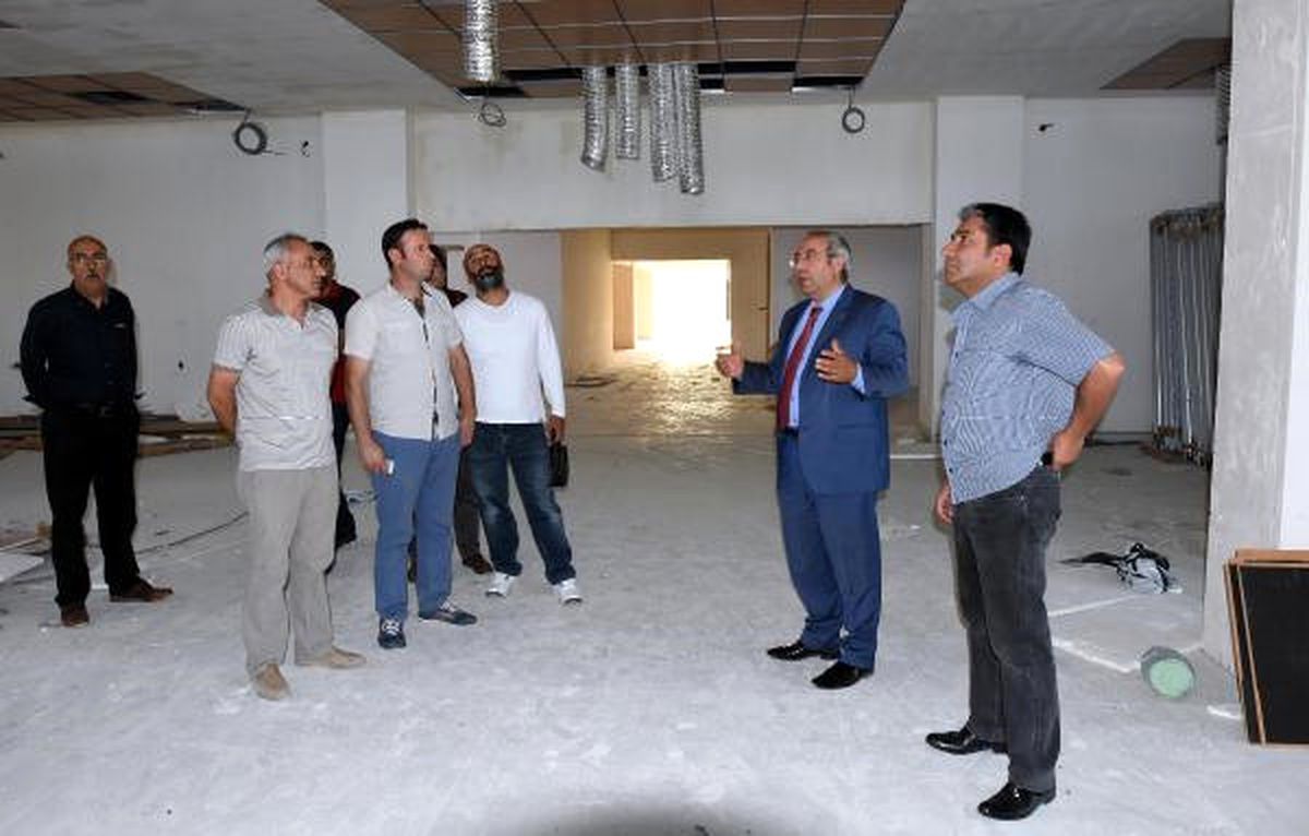 Van Yyü Rektörü Prof.dr. Battal, Projelerini Tanıttı