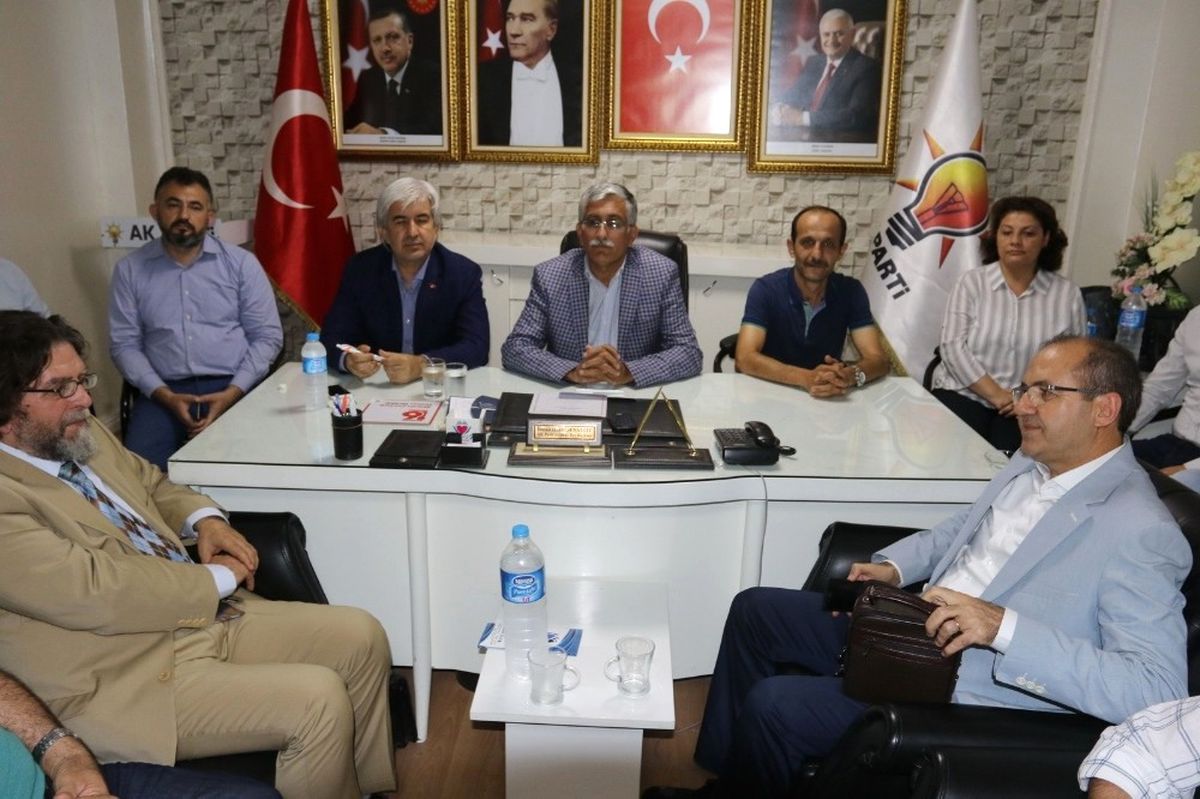 AK Parti\'li Şenyiğit Aday Olmayacağını Açıkladı