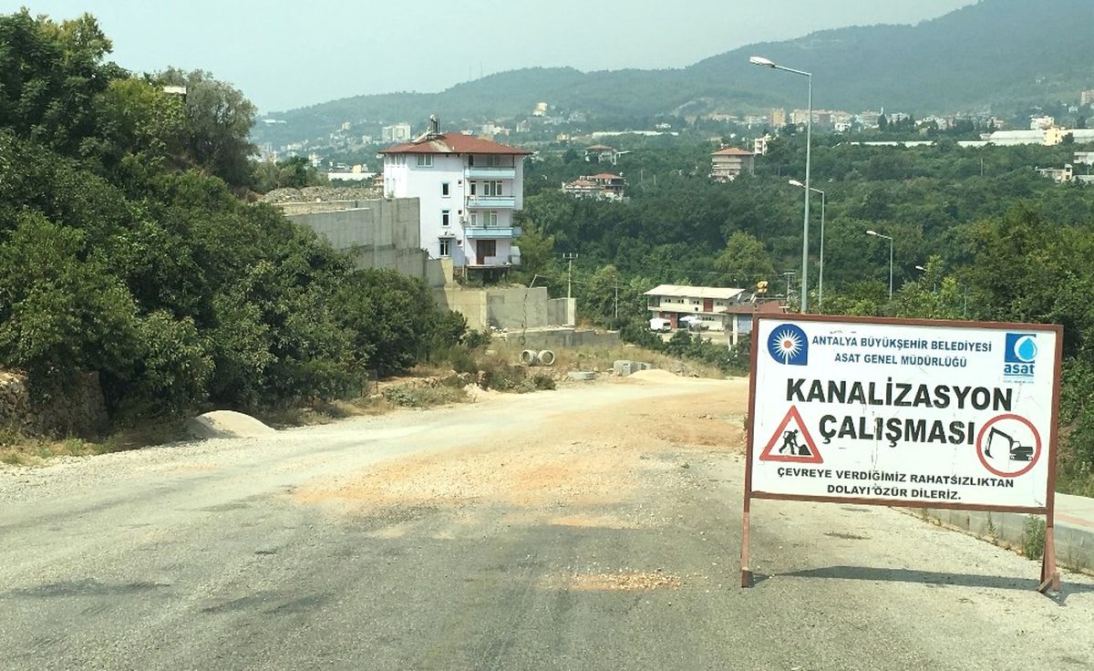 Alanyaspor Taraftarlarından Stat Yolunun Tamamlanması Yol Talebi