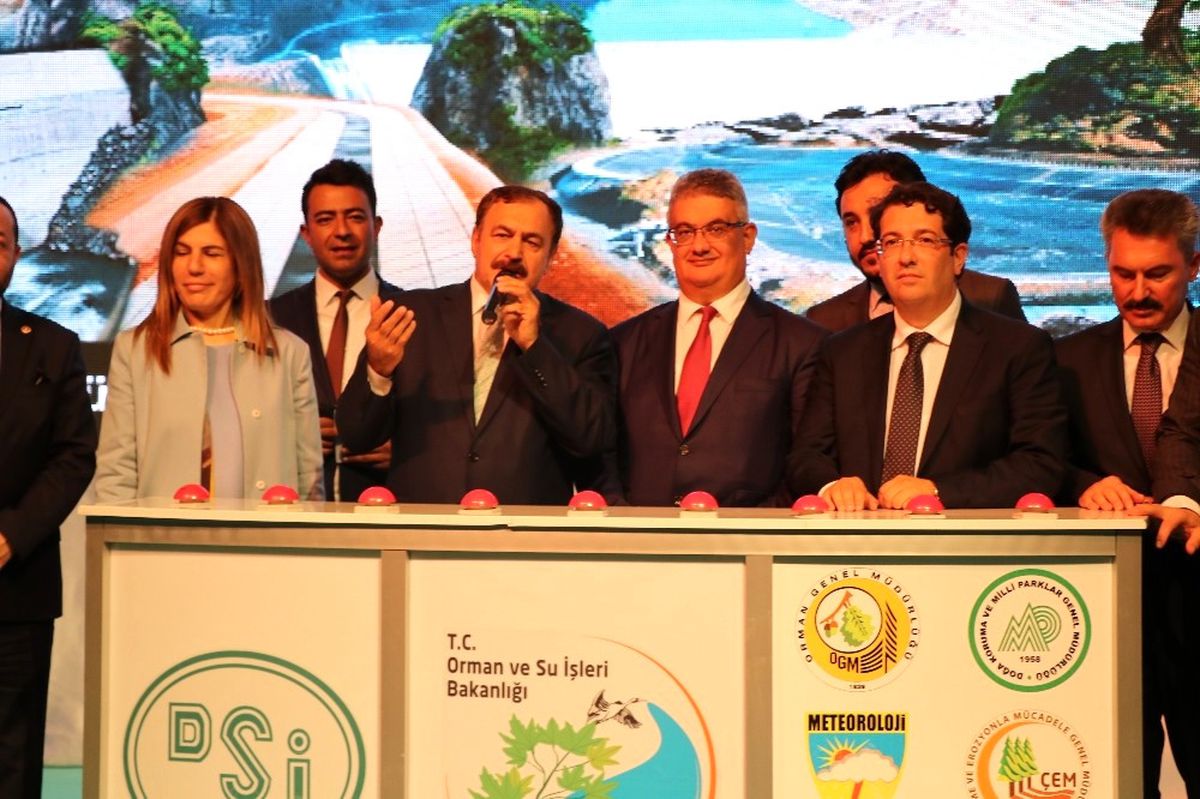 Bakan Eroğlu Aksaray\'da 350 Milyon Liralık Projelerin Temelini Attı