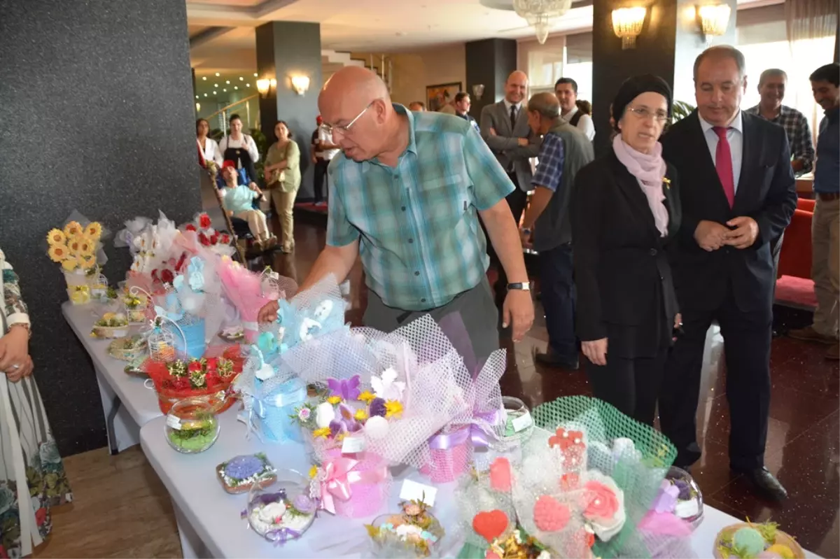 Başkan Eşkinat Ramada Otelde ZİÇEV Kermesine Katıldı