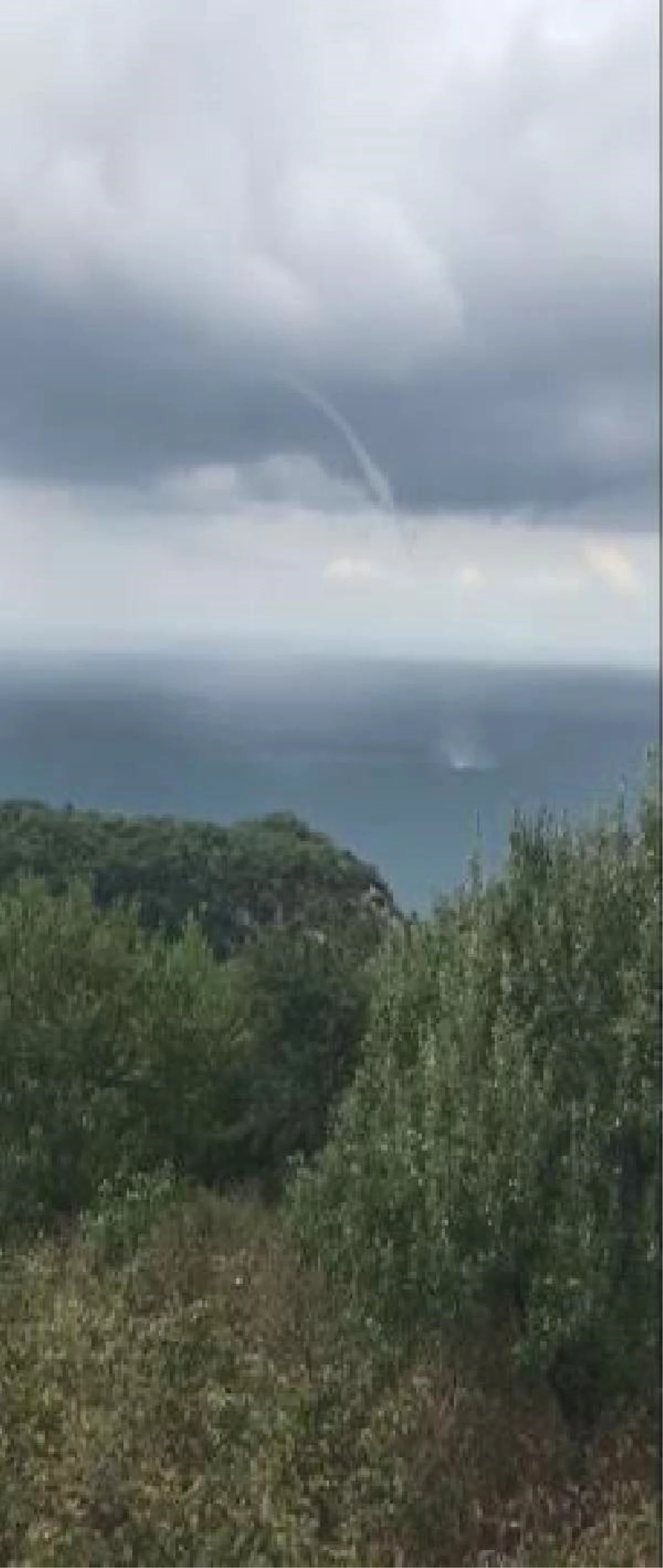 Cide\'de Deniz Üzerinde Oluşan Hortum Böyle Görüntülendi