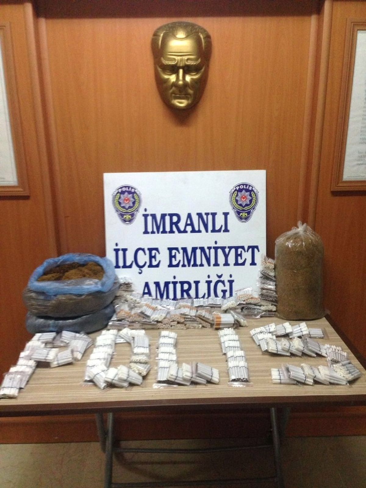 Eroin Kullandı, Polis Evine Operasyon Yaptı