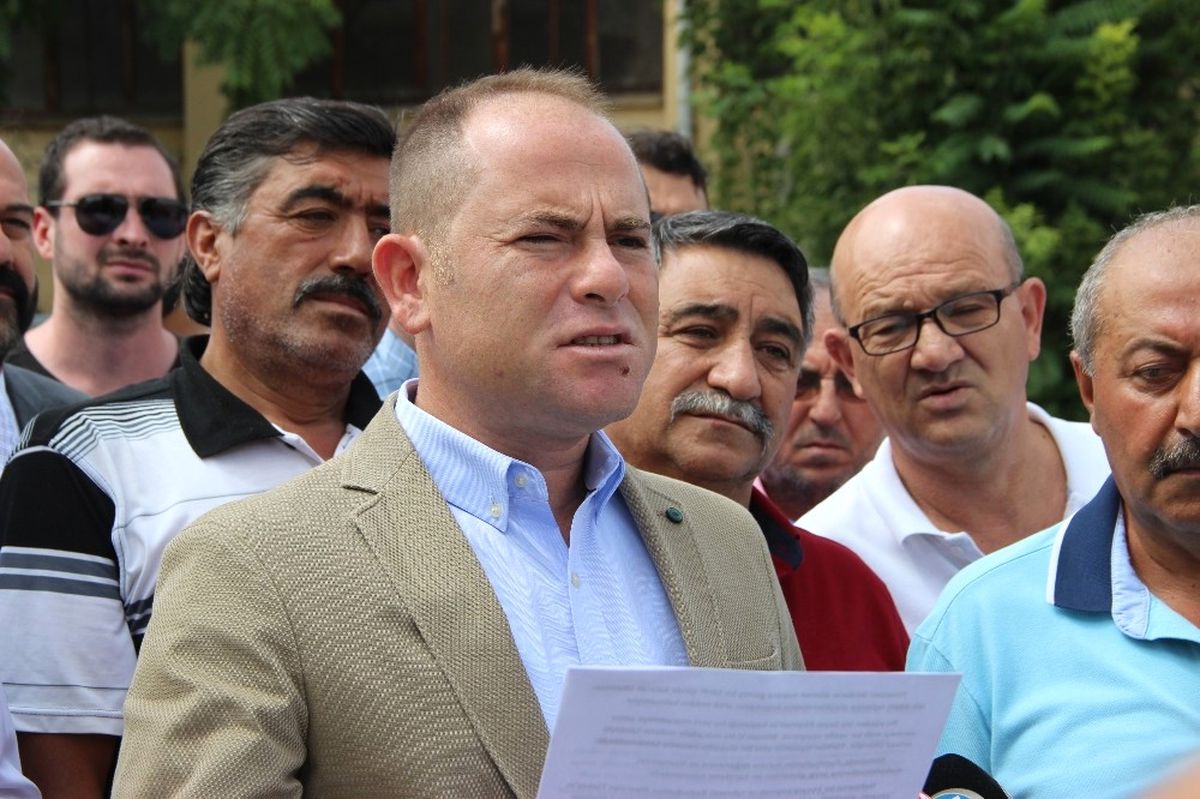 Eskişehir\'de 300 MHP\'li İstifa Etti
