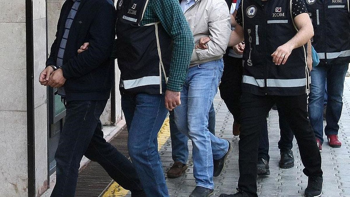 Gaziantep\'teki Terör Soruşturmalarında 12 Tutuklama