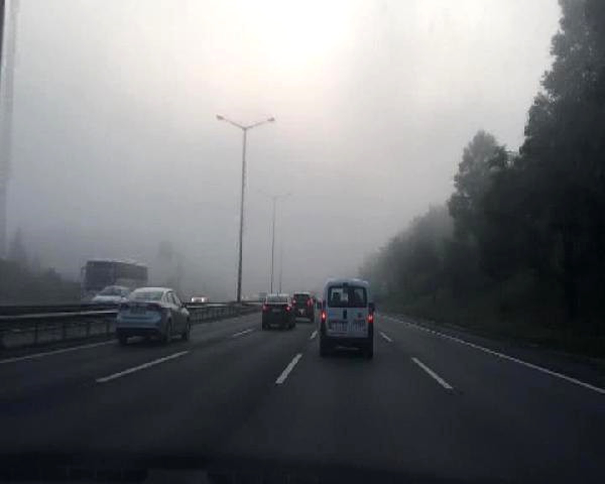 İstanbul\'un Bazı Bölgelerinde Sis Etkili Oldu
