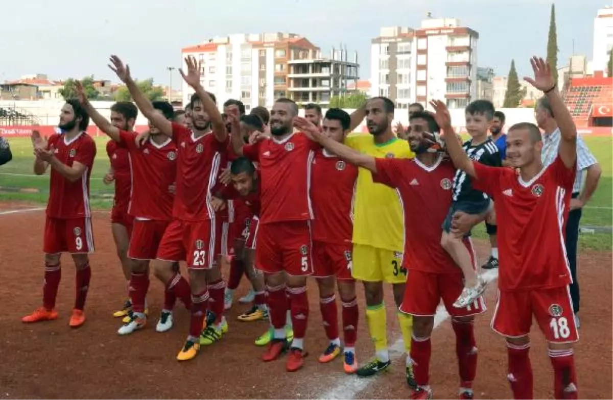 Turgutluspor Işık Verdi