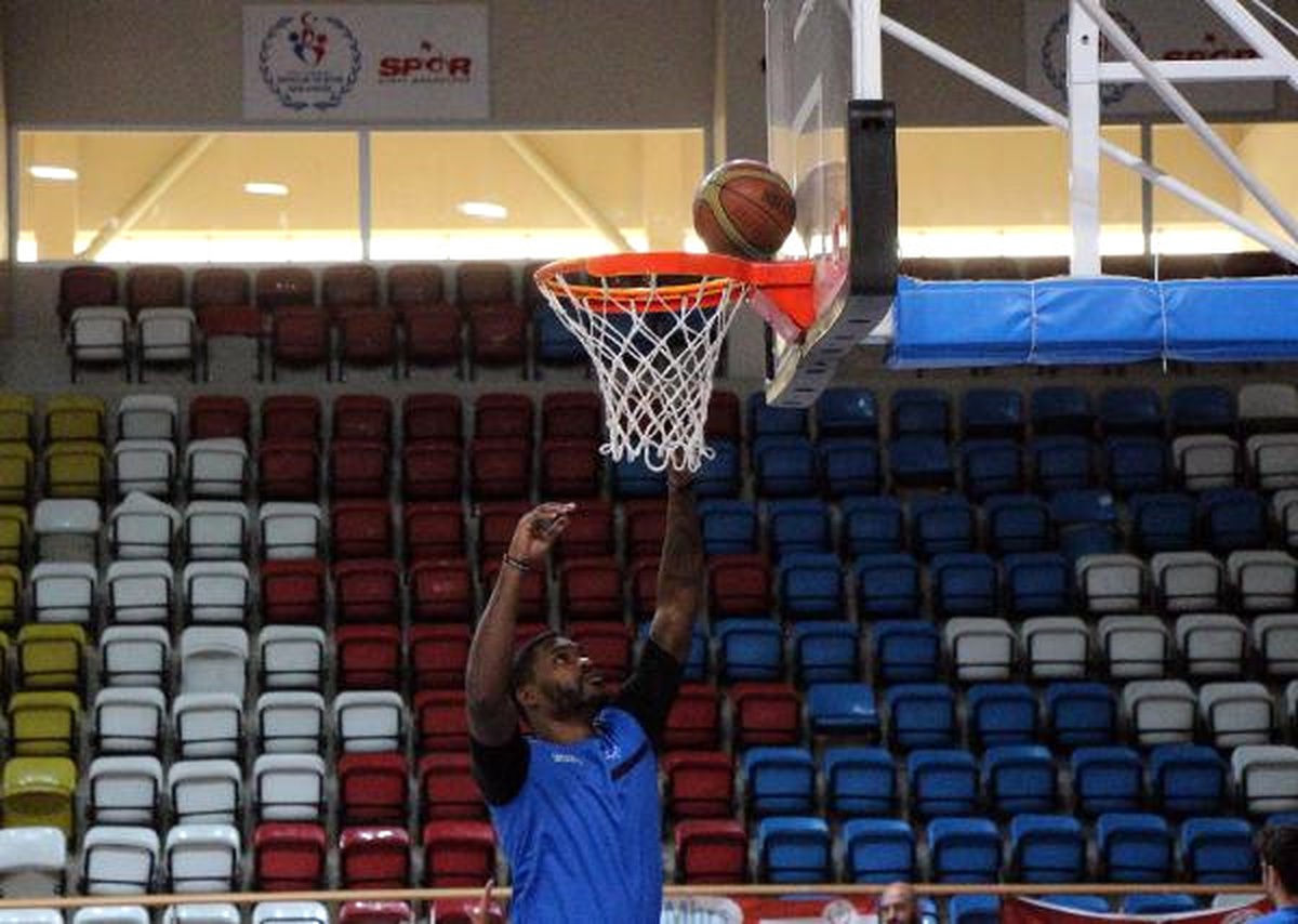 Türk Telekom Basketbol Takımı Yeni Sezona Bolu\'da Hazırlanıyor