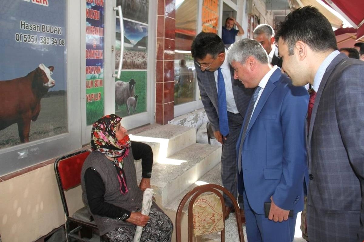 Vali Doğan, Digor\'da