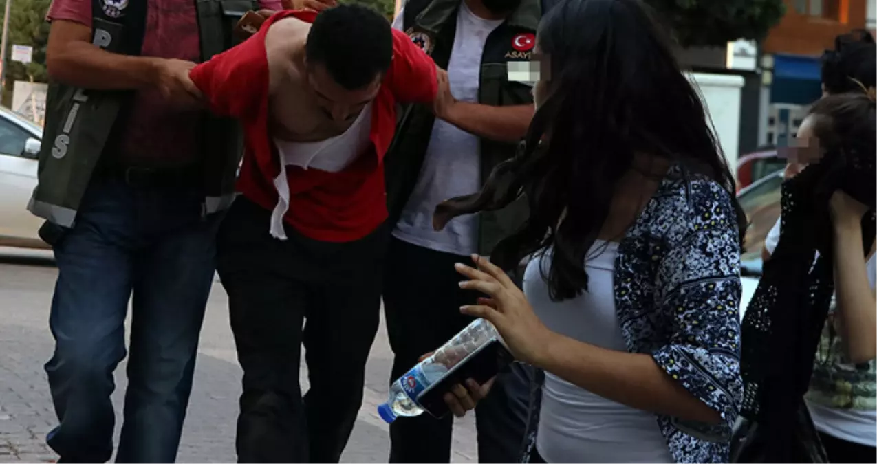 14 Yaşındaki Kızları "Göğüsleriniz Ne Güzel" Diye Taciz Etti, Dayağı Yedi