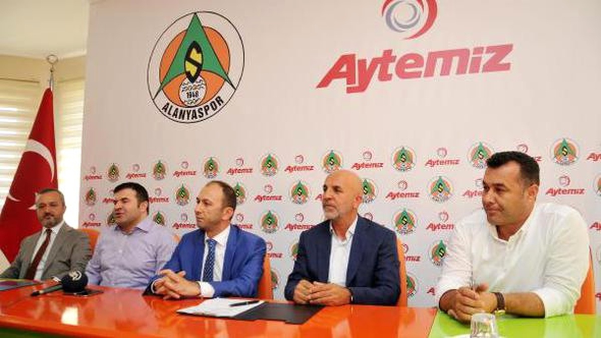 Alanyaspor\'un İsim Sponsoru Bu Sezon da Aytemiz