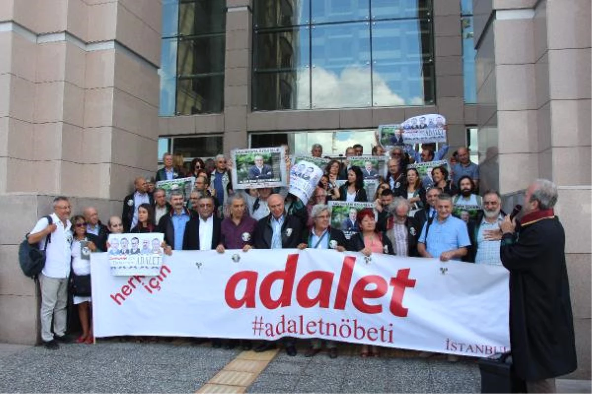 Düzeltme- İstanbul Adalet Sarayı\'nda Avukatlardan 21. "Adalet Nöbeti"