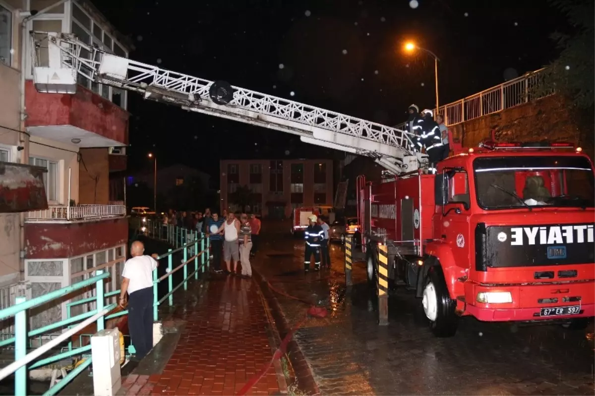 Kozlu İtfaiyesinden Yangına Anında Müdahale