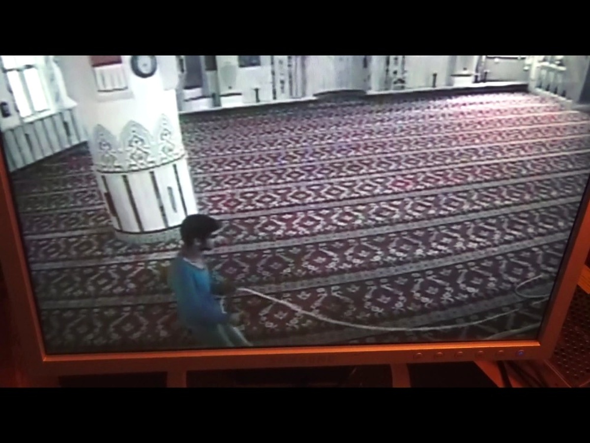 Vicdansız Hırsız Camiden Kablo Çaldı