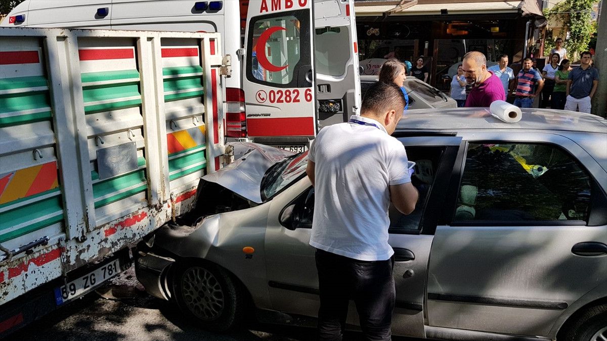 Tekirdağ\'da Trafik Kazası: 2 Yaralı