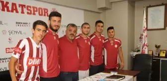 Tokatspor 14 Futbolcu ile Sözleşme İmzaladı