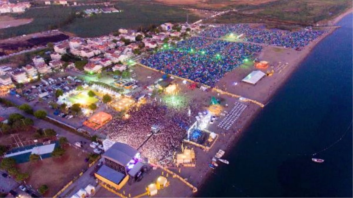 Zeytinli Rock Festivali Rekorla Başladı