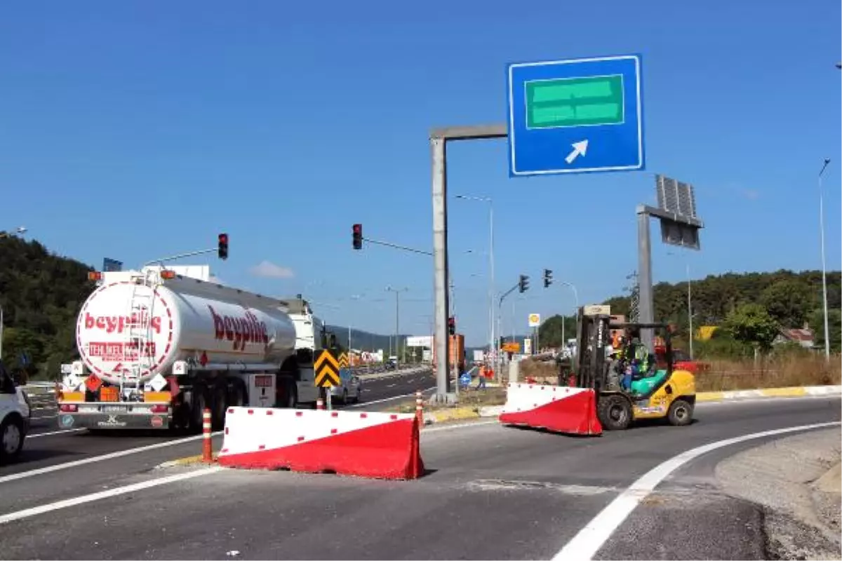 1 Aydır Kapalı Olan Tem\'in Bolu Geçişinin İstanbul Yönü Açıldı