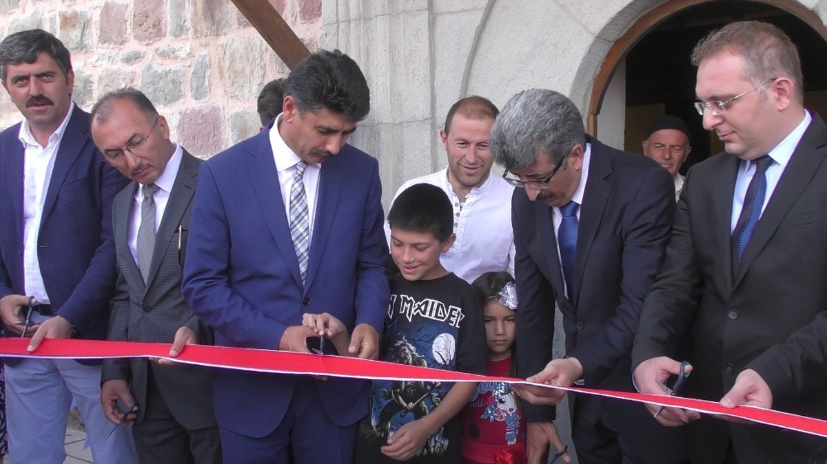 15 Liraya Satılan Cami Yeniden İbadete Açıldı
