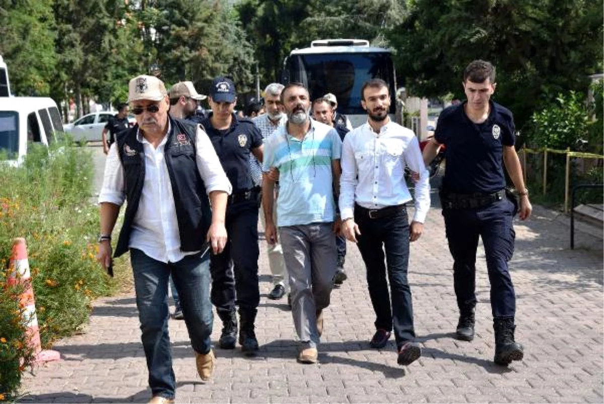 Antalya\'da Hdp ve Çhd Başkanlarına PKK Tutuklaması