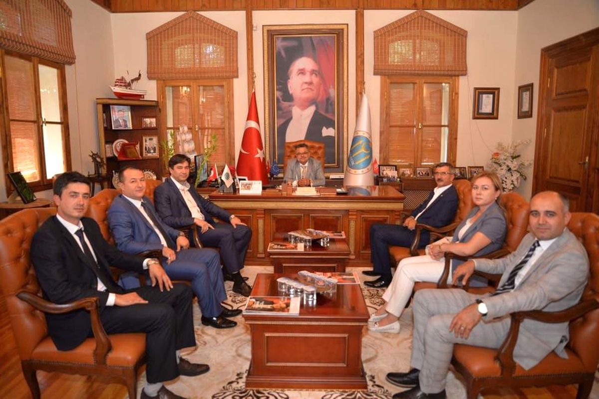 Başkan Yağcı, Bilecik Bem Bir- Sen Yönetim Kurulu Üyeleriyle Bir Araya Geldi