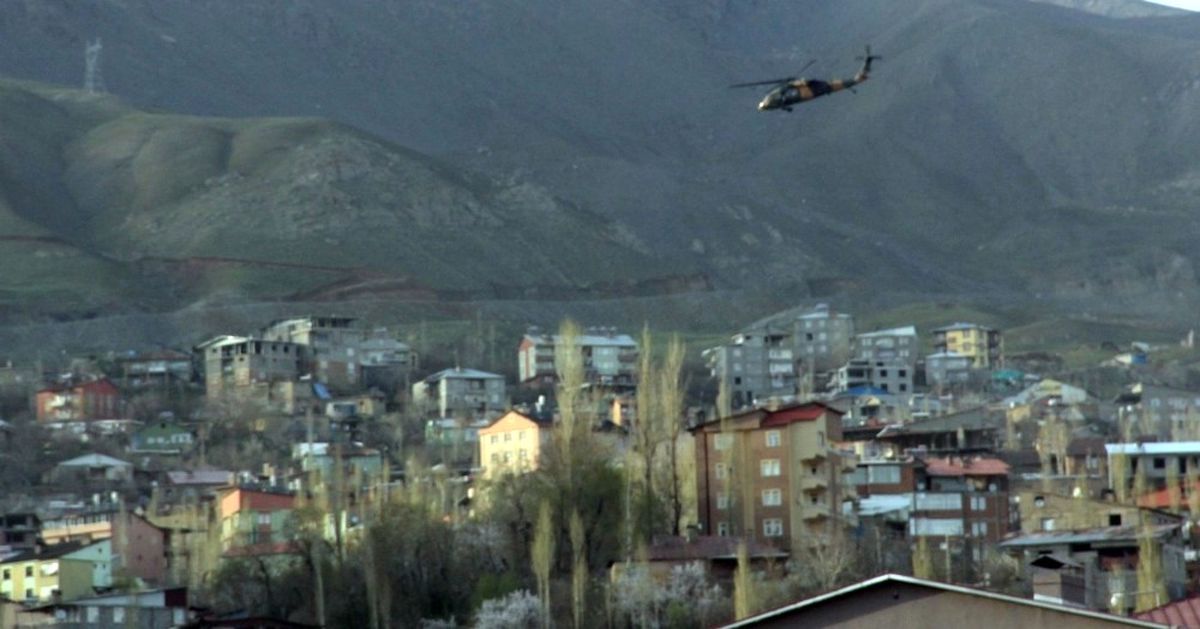 Çukurca\'da İşçilere Havanlı Saldırı: 1 Yaralı