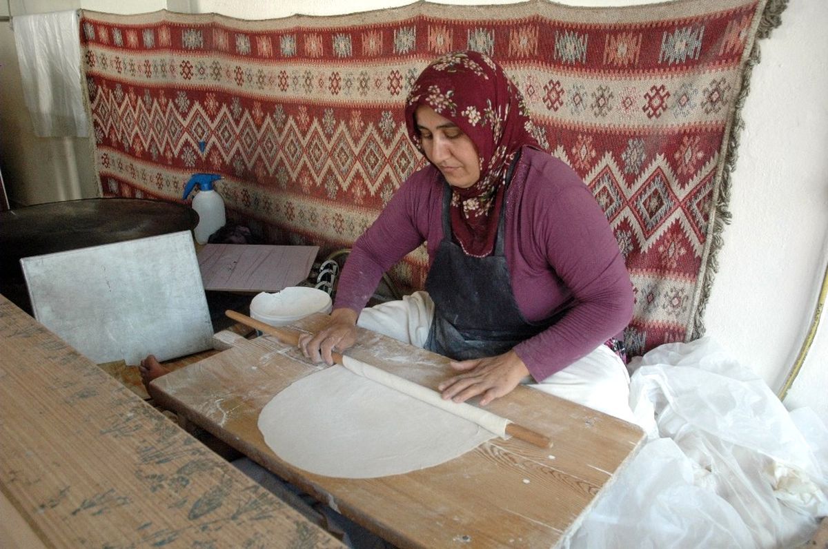 Ev Hanımlarının Gözde Mesleği Bazlamacılık Oldu