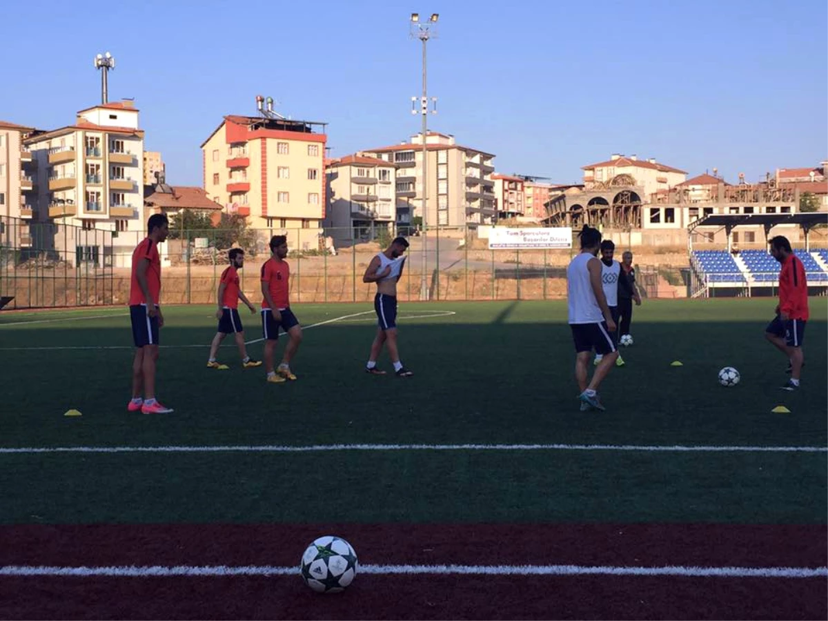 Malatya Yeşilyurt Belediyespor, Yeni Sezona Yeşiltepe\'de Hazırlanıyor
