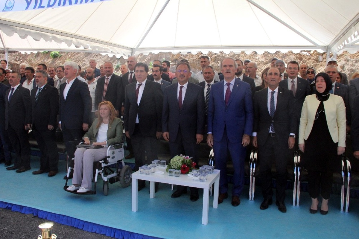 Özhaseki: "15 Yıl Sonra İnsanlar Depremde Ninni Dinler Gibi Yataklarında Dönecek"