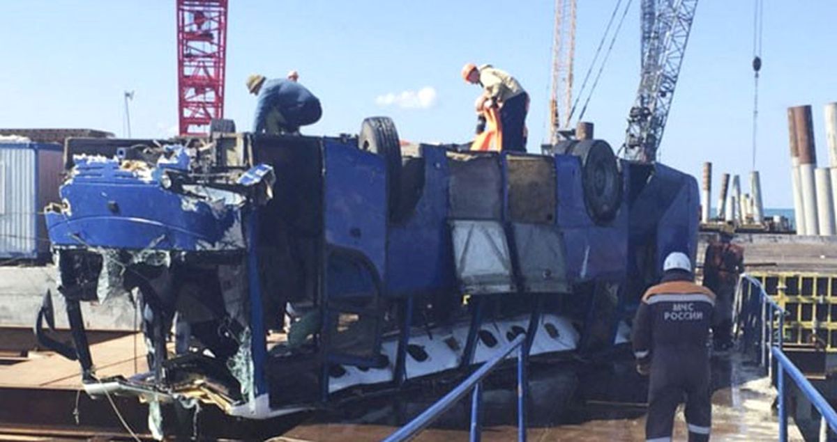 Rusya\'da Otobüs Denize Düştü: 18 Ölü, 24 Yaralı!
