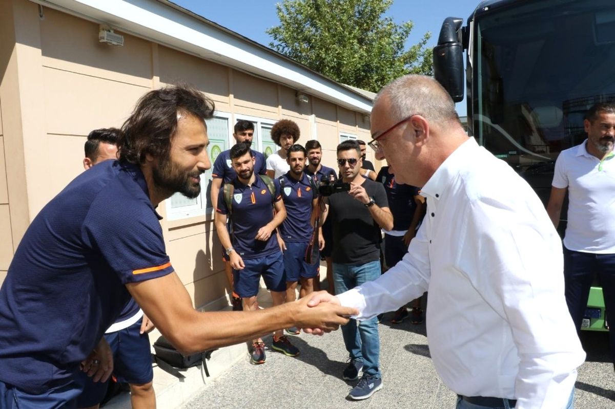 Sezonun İlk Maçına Dualarla Uğurlandılar