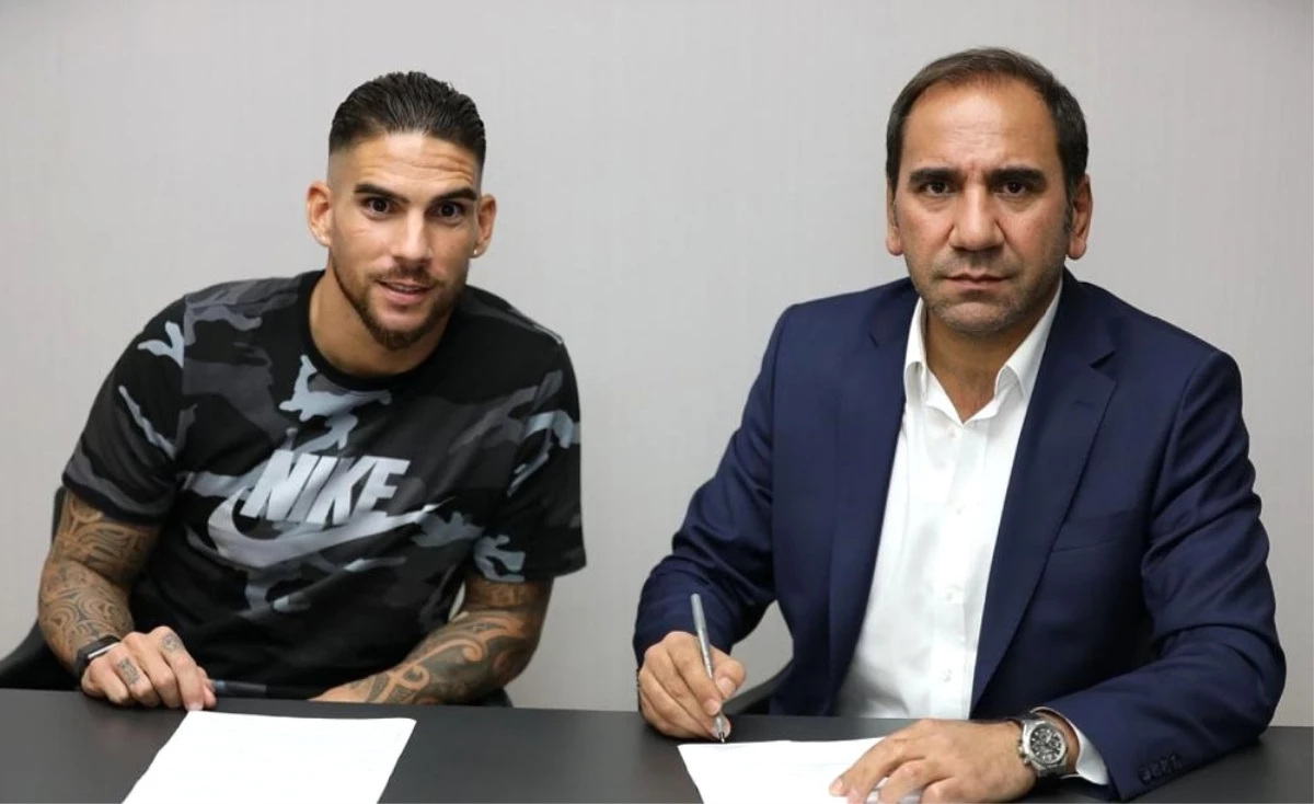 Sivasspor, Carl Medjani ile 2 Yıllık Sözleşme İmzaladı