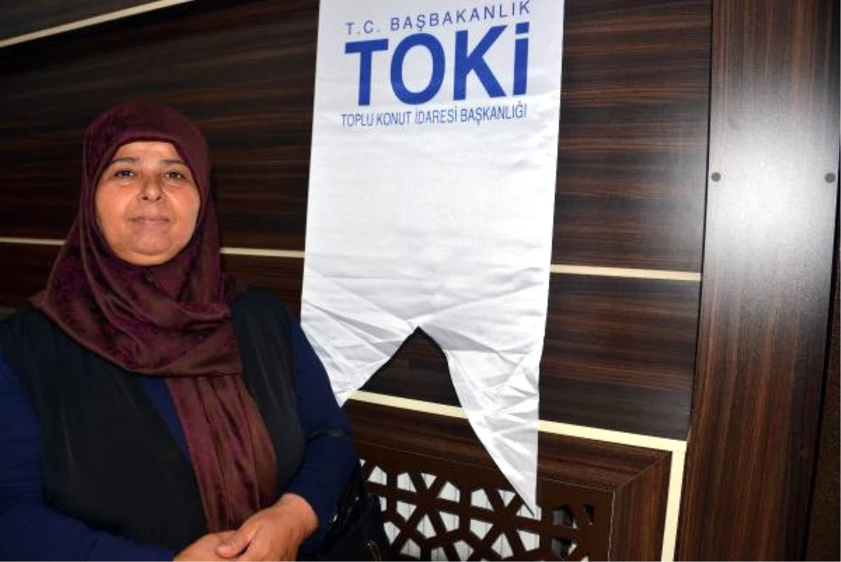Türkoğlu\'nda TOKİ Konutlarının Emekli Sahipleri Kurayla Belirlendi