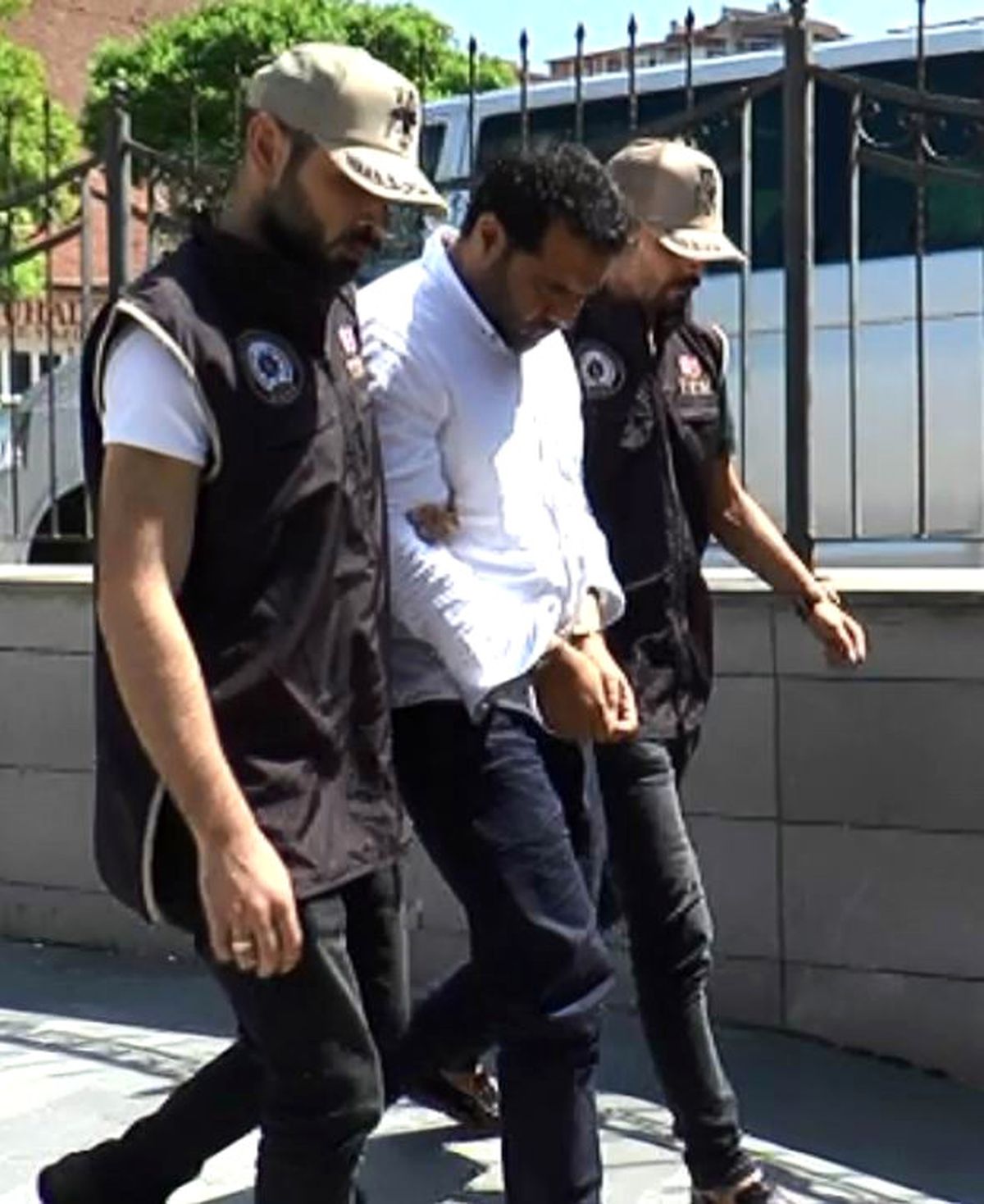 Üst Düzey Deaş Üyesi Adliyede