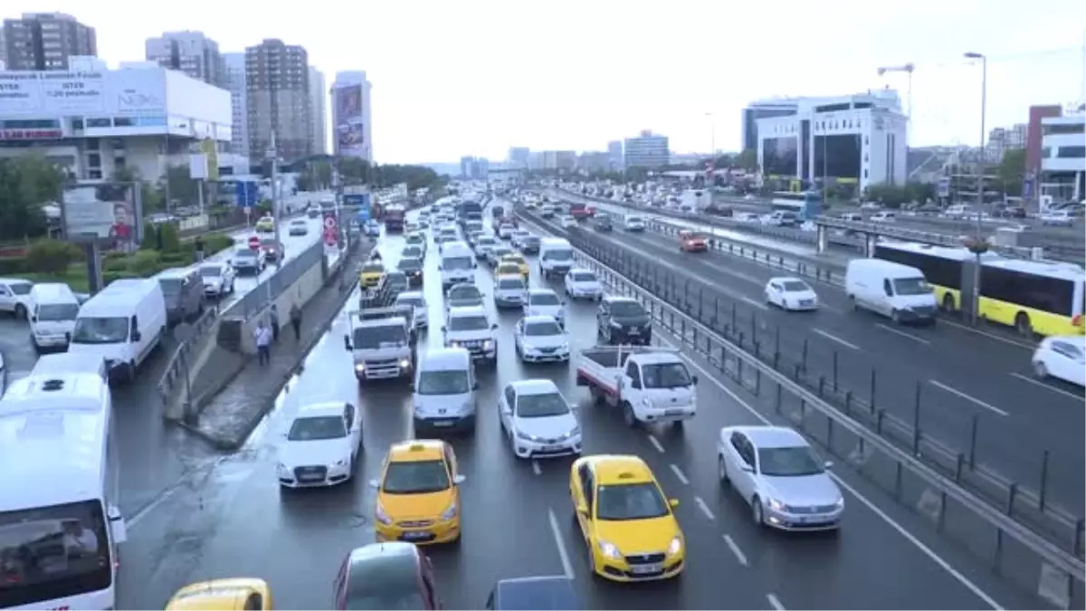 Uzmanından Sürücülere Bayram Trafiği Uyarıları