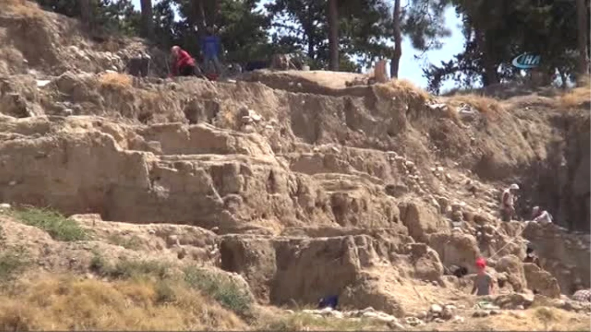 9 Bin Yıllık Yumuktepe\'de Kazılar Başladı