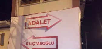 Adalet Kurultayı'na Pankartlı Tepki