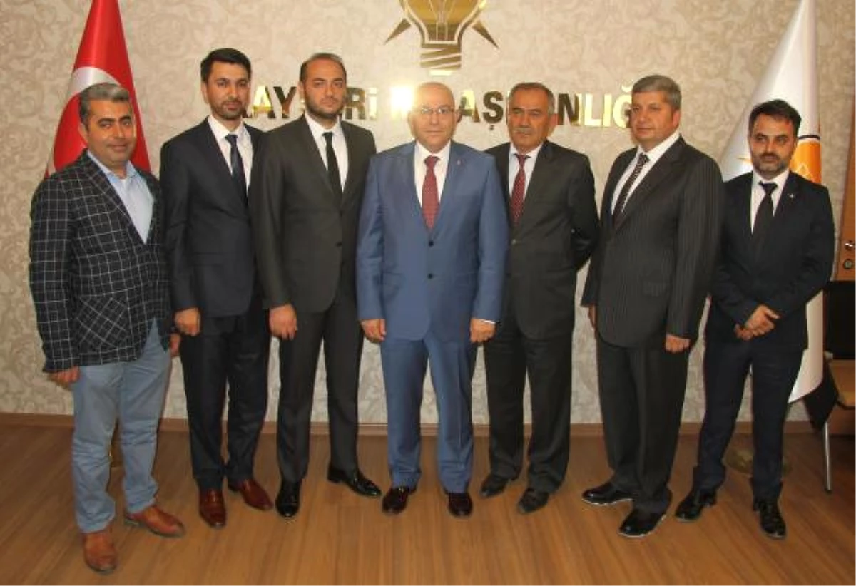 AK Parti\'nin Kayseri\'deki Yeni İlçe Başkanları Belirlendi