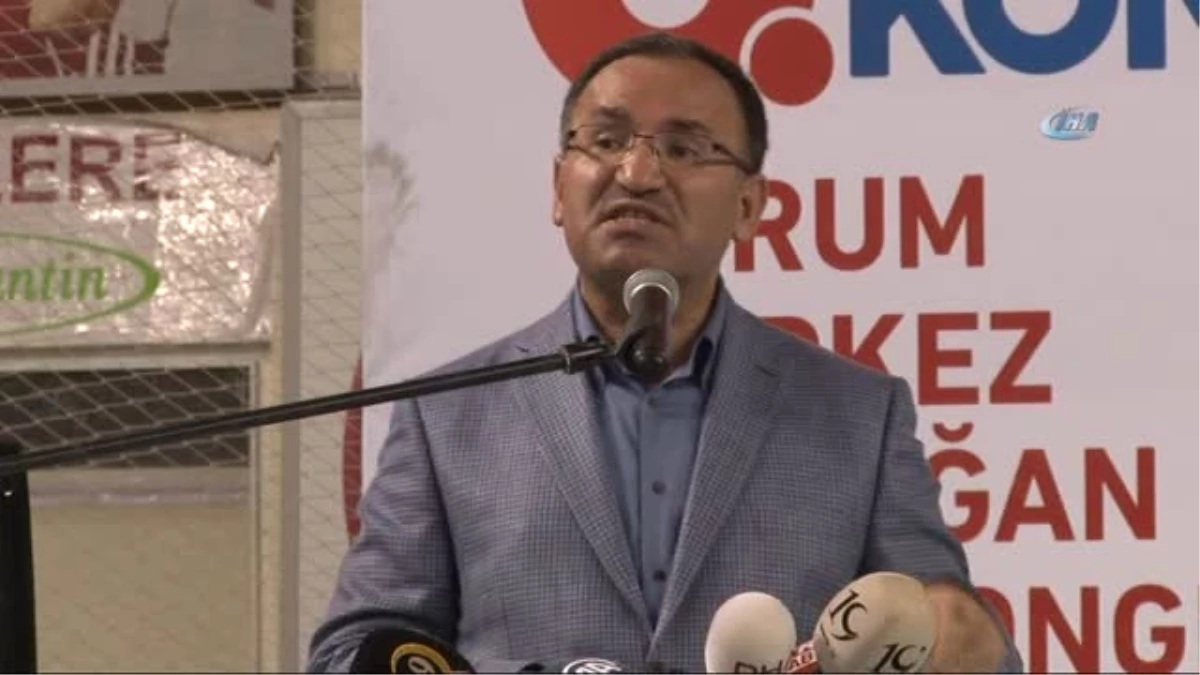 Başbakan Yardımcısı Bekir Bozdağ;"(Kılıçdaroğlu\'na) Adamın Anayasadan Haberi Yok"