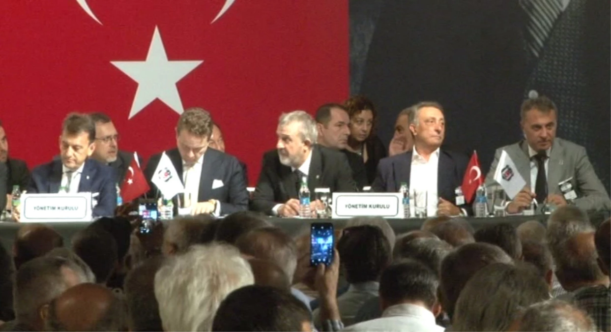 Beşiktaş Divan Kurulu Toplantısı Başladı