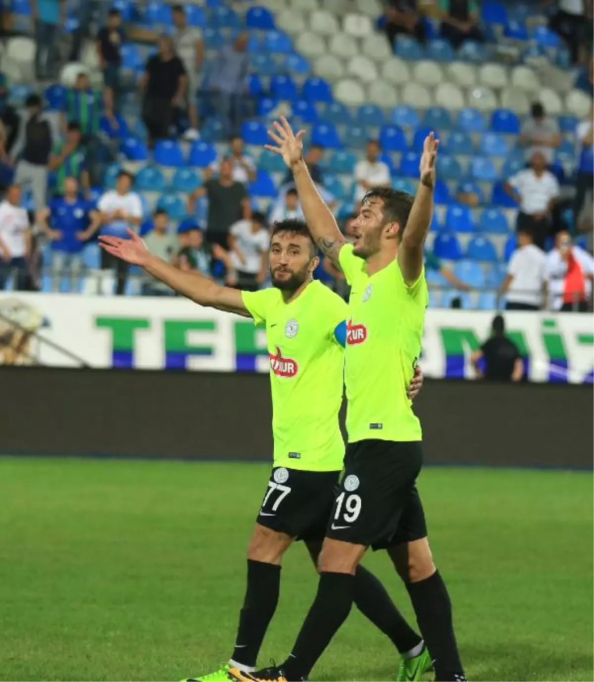 Çaykur Rizespor-Büyükşehir Belediye Erzurumspor: 2-0