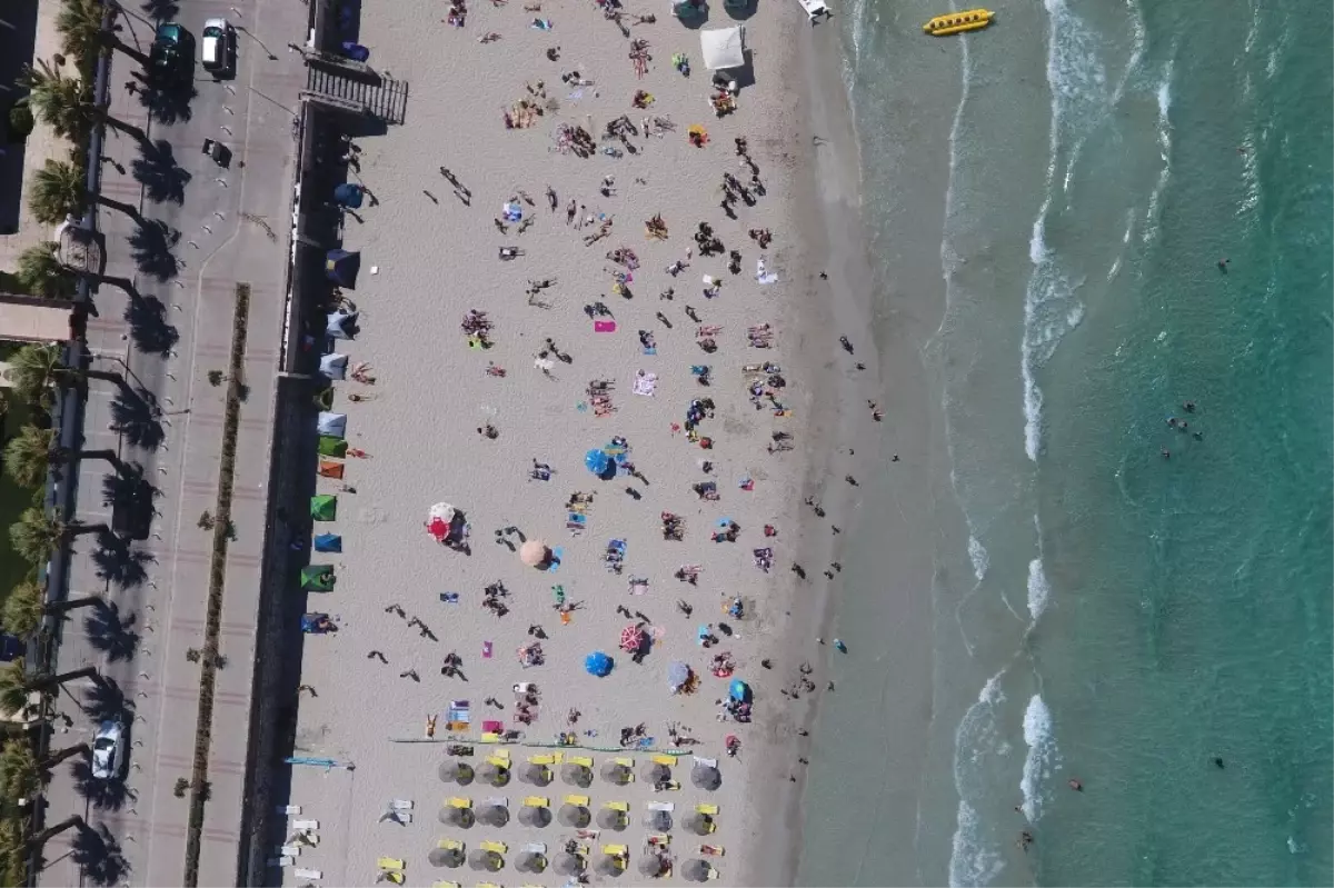 Çeşme Plajları Rengarenk