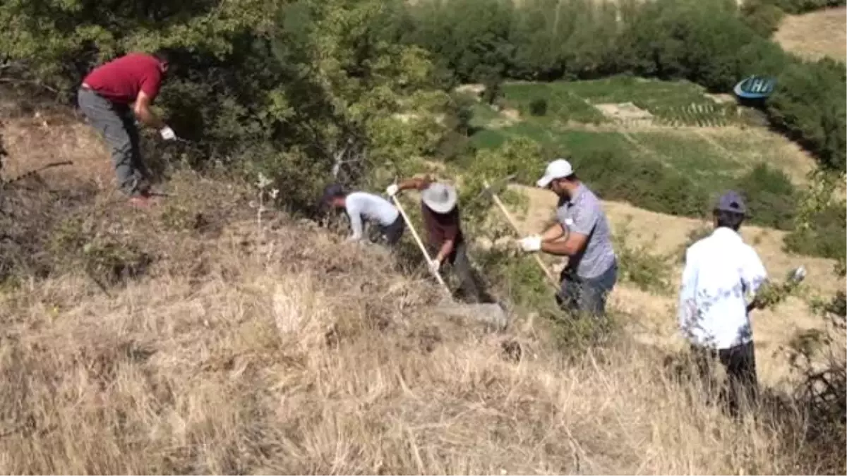 Elazığ\'da 3 Bin Yıllık Urartu Kalesi Bulundu, Çalışmalar Başladı