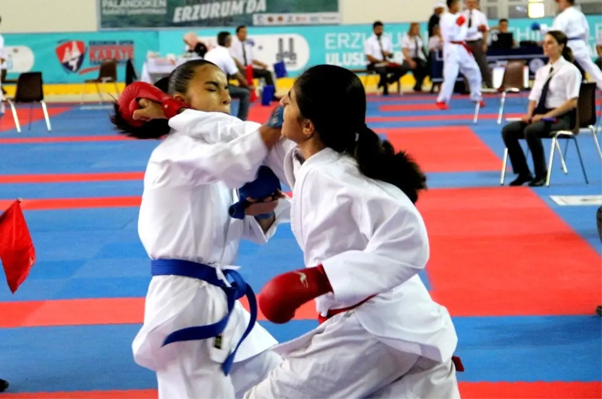 Erzurum\'da Uluslararası Palandöken Karate Turnuvası Heyecanı Devam Ediyor