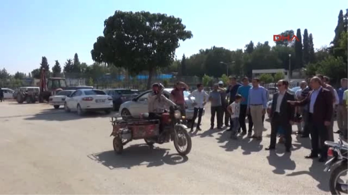 Gaziantep Oğuzeli\'nde Motosiklet Sürücülerine Kask